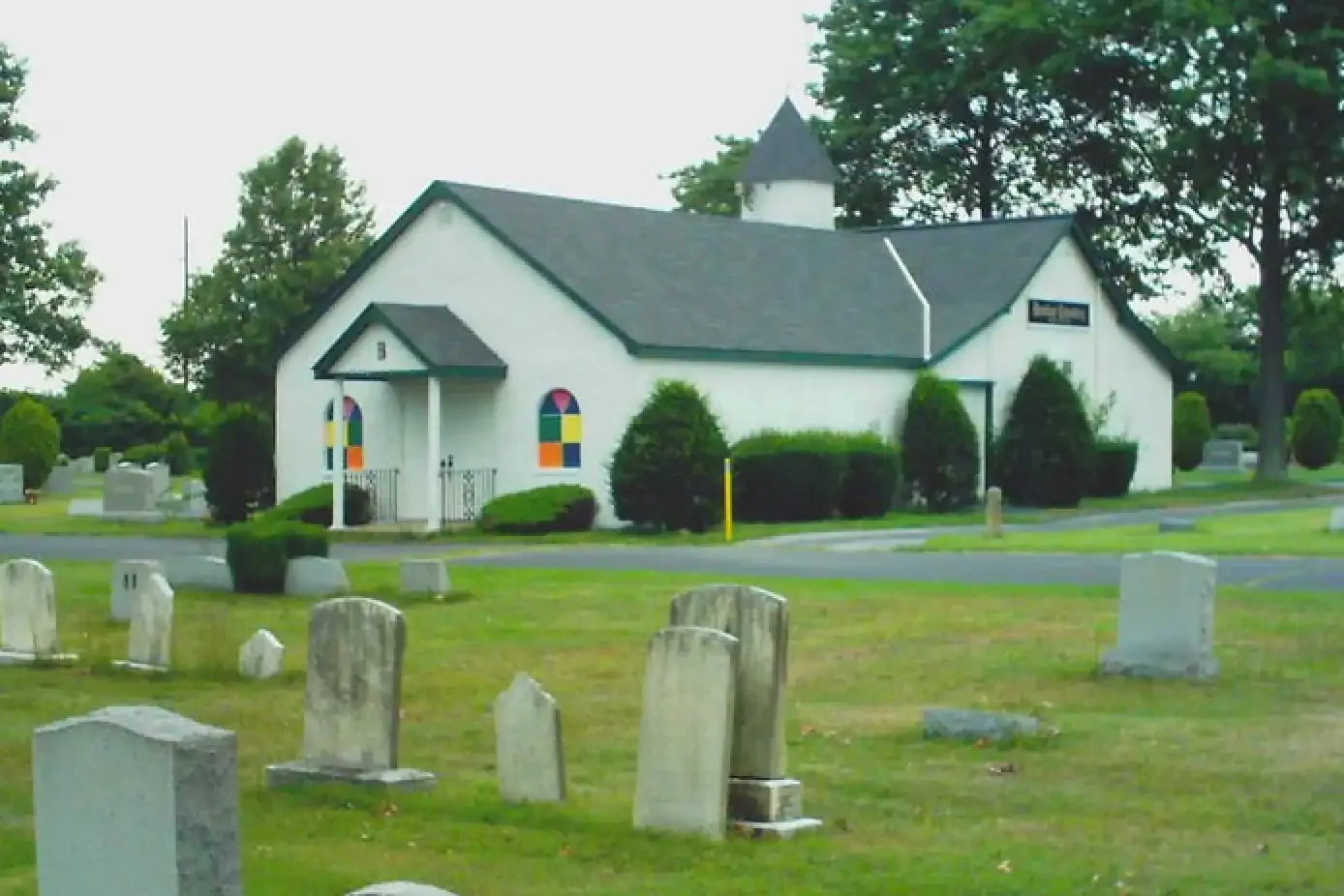 The grounds at Breslau Cemetery.