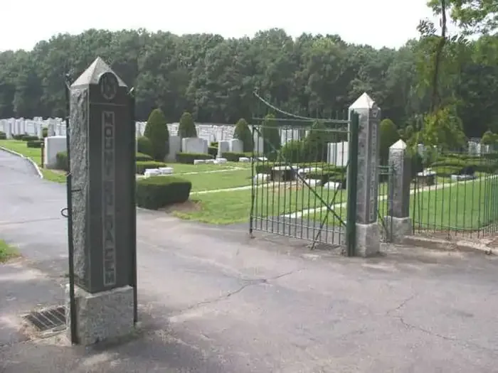The grounds at Mt. Golda Cemetery.