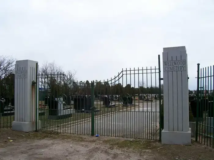 The grounds at Wellwood Cemetery.