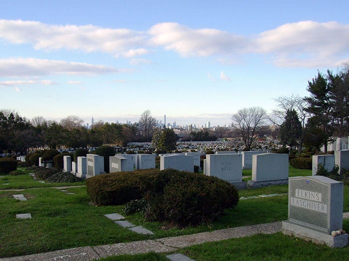 Knollwood Park Cemetery